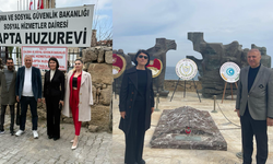 TÜRKDEV Derneği’nden Anlamlı Ziyaretler: Hem Şehitler Anıldı Hem Büyükler Unutulmadı