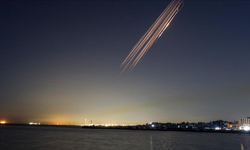 İran’dan Körfez’e Füze Ve İHA Saldırıları