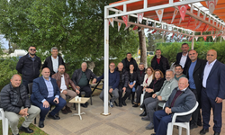 NAHİT ÖNCÜ GAZİMAĞUSA İLÇE TEŞKİLATINI YİNE BAYRAMDA BİR ARAYA GETİRDİ