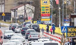 Almanlar Ucuz Akaryakıt İçin Polonya’ya Akın Ediyor