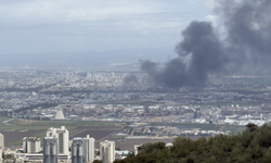 Hayfa’da rafineride dumanlar yükseldi
