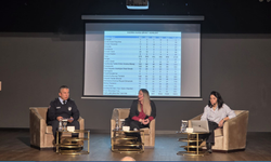 Etkinlikte “dijital alanda kadın olmak” konuşuldu