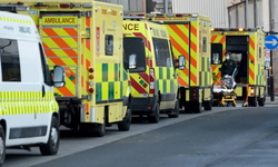 İngiltere’de Menenjit Salgını: 2 Kişi Yaşamını Yitirdi