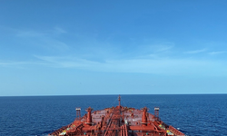 İran: ABD-İsrail’e ait iki gemi Hürmüz’de vuruldu