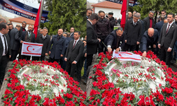 Boğaz Şehitliği’nden alınan toprak, Yazıcıoğlu’nun kabrine götürüldü