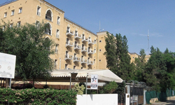 Kıbrıslı Türk ve Rum siyasi partiler, İngiliz üsleri ve güvenlik konularını görüştü