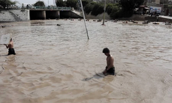 Yemen'in Taiz kentindeki sel felaketinde can kaybı 15'e yükseldi