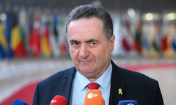 Katz: Naim Kasım, Hizbullah'ı ve tüm Lübnan'ı yakacak bir ateşle oynuyor