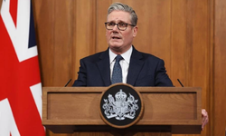 Starmer'dan Trump'ın "Ticaret anlaşması değişir" çıkışına "savaş baskısı" nitelemesi