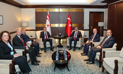 Başbakan Üstel TC Cumhurbaşkanı Yardımcısı Yılmaz ile görüştü