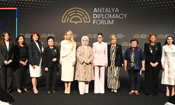 Zerrin Üstel, “Filistin İçin Tek Yürek” oturumuna katıldı