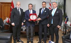 Dışişleri Bakanı Ertuğruloğlu, USKAİD heyetini kabul etti