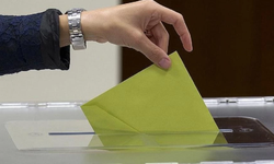 Güney Kıbrıs’ta 10 bin kişi seçmen kütüğüne eklendi