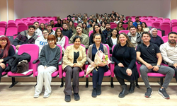 DAÜ’de hemşirelik öğrencilerine kariyer ve iş görüşmesi söyleşisi
