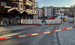 İsviçre'de ölümcül bar yangınıyla ilgili Crans-Montana Belediye Başkanı ilk kez hakim karşısına çıktı