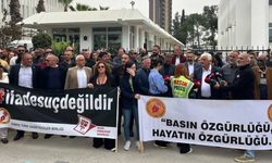 Sendikalardan Başbakanlık Önünde Protesto