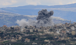 İsrail ordusu: Bint Cubeyl tamamen kuşatıldı