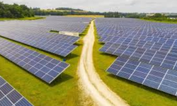 Güney Kıbrıs güneş enerjisine yatırım yapıyor: 10 park yolda