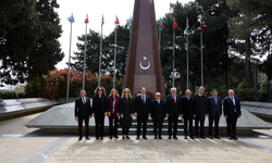 Cumhuriyet Meclisi heyeti Bakü’de ziyaretlerde bulundu