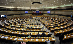 AP’de göç, Gazze ve özgürlükler masadaydı