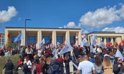 Meclis toplanıyor, sendikalar geri adım atmıyor