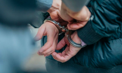 Ülkede kaçak ikamet ve taşkınlık: 4 kişi tutuklandı