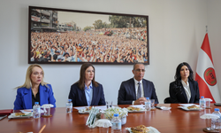 Kıbrıs Türk Otelciler Birliği heyetini kabul etti