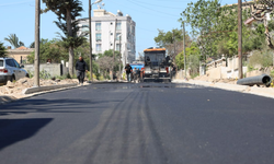 İskele Belediyesi yol bakım ve asfalt çalışmalarını sürdürüyor