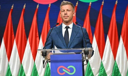 Macaristan'da seçimin galibi Magyar, Netanyahu’yu Macar Ayaklanması'nın 70. yıl dönümü törenine davet etti