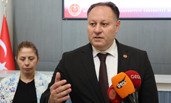 Öztürkler: “Hükümet uzlaşmacı tavırla hareket edecek, atılacak adımı değerlendirecek”