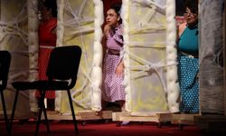 Kozalar İskele’de sahnelendi; 4. tiyatro günleri Raskolnikov ile sürecek