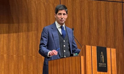 ABD Senatosu Fed başkanlığı için Kevin Warsh'u onayladı
