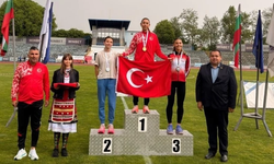 Kıbrıslı Türk genç atlet Ada Kafa, Bulgaristan’da altın madalya kazandı!