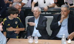 Fenerbahçe Kulübü Başkan Adayı Aziz Yıldırım, taraftarlarla bir araya geldi