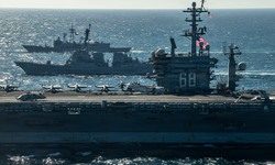 ABD, Küba ile gerilim devam ederken USS Nimitz uçak gemisini Karayipler'e konuşlandırdı