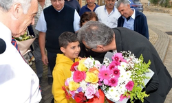 Erhürman, Karpaşa Köyü’nde Maronitlerle bir araya geldi: Misafirperverlikleri için yürekten teşekkür ederim