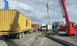 MAĞUSA LİMANINDAKİ ARAÇ TRAFİĞİ TİCARETİ OLUMSUZ ETKİLİYOR