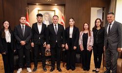 Öztürkler, Üniversite Öğrencileri Derneği heyetini kabul etti