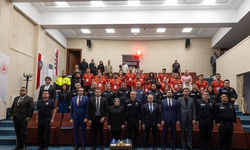 KKTC’den gazeteciler, Ankara’da düzenlenen savaş muhabirliği eğitimine katılıyor