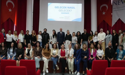 KSTÜ’de Yapay Zeka ve İnsanlığın Geleceği masaya yatırıldı