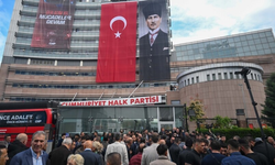 CHP Genel Merkezi’nde Hareketli Saatler