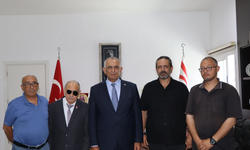 Çavuşoğlu, Engelliler Federasyonu ile görüştü