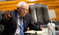 Sanders’tan Trump ve Netanyahu’ya savaş eleştirisi