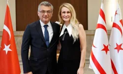 Cumhurbaşkanı Tufan Erhürman ve eşi Nilden Bektaş Erhürman bayram tebriği kabul etti
