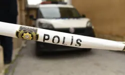 Lapta'da bir kişi kız arkadaşına mesaj attığı gerekçesiyle gittiği evde bıçaklandı