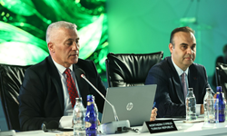 Amcaoğlu Türkiye’deki bakanlar oturumuna katıldı