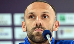 Vedat Muric, tekrar Fenerbahçe'de forma giymenin gururunu yaşıyor