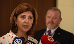 Holguin "stratejik anlaşma ve gevşek federasyon modeli" iddiaları ile rum basınında