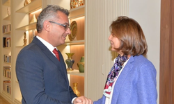 Holguin bugün liderlerle görüşecek
