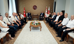 Öztürkler'den Net Mesaj